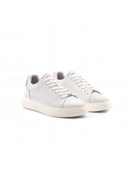 Tenis Casuales en Cuero...